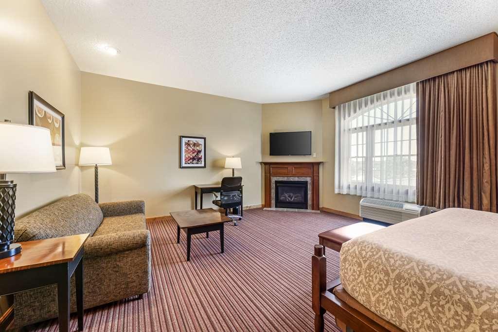 Best Western Plus Dutch Haus Inn And Suites Columbiana Номер фото