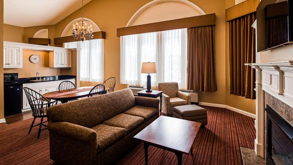 Best Western Plus Dutch Haus Inn And Suites Columbiana Номер фото